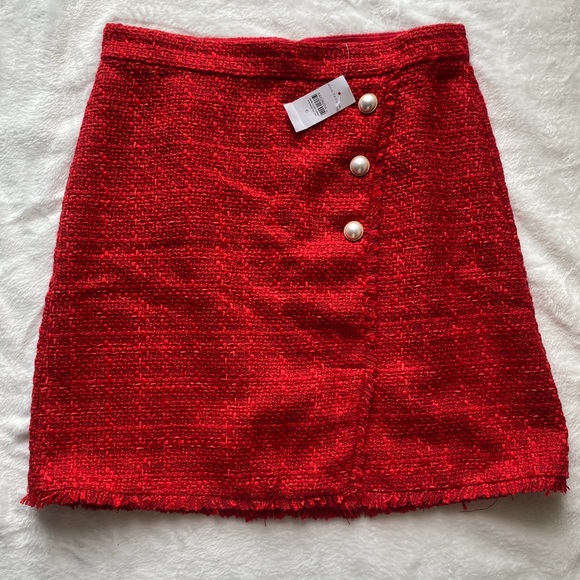 Ann Taylor Dresses & Skirts - NWT ANN TAYLOR BRIGHT RED HOLIDAY WOVEN SKIRT SIZE 6